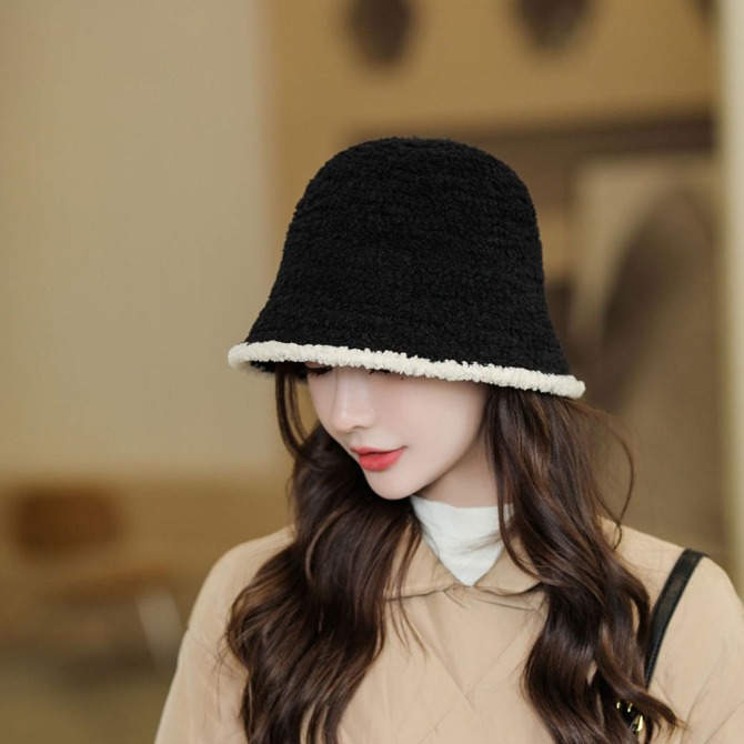 뽀글이 배색라인 버킷햇 여성 벙거지 겨울 방한 모자
